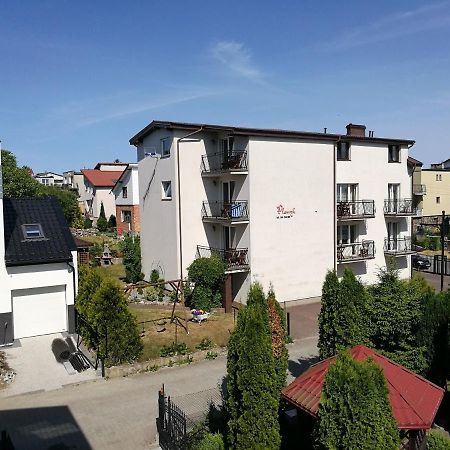 Dom Wczasowy Plomyk Wladyslawowo Exterior photo