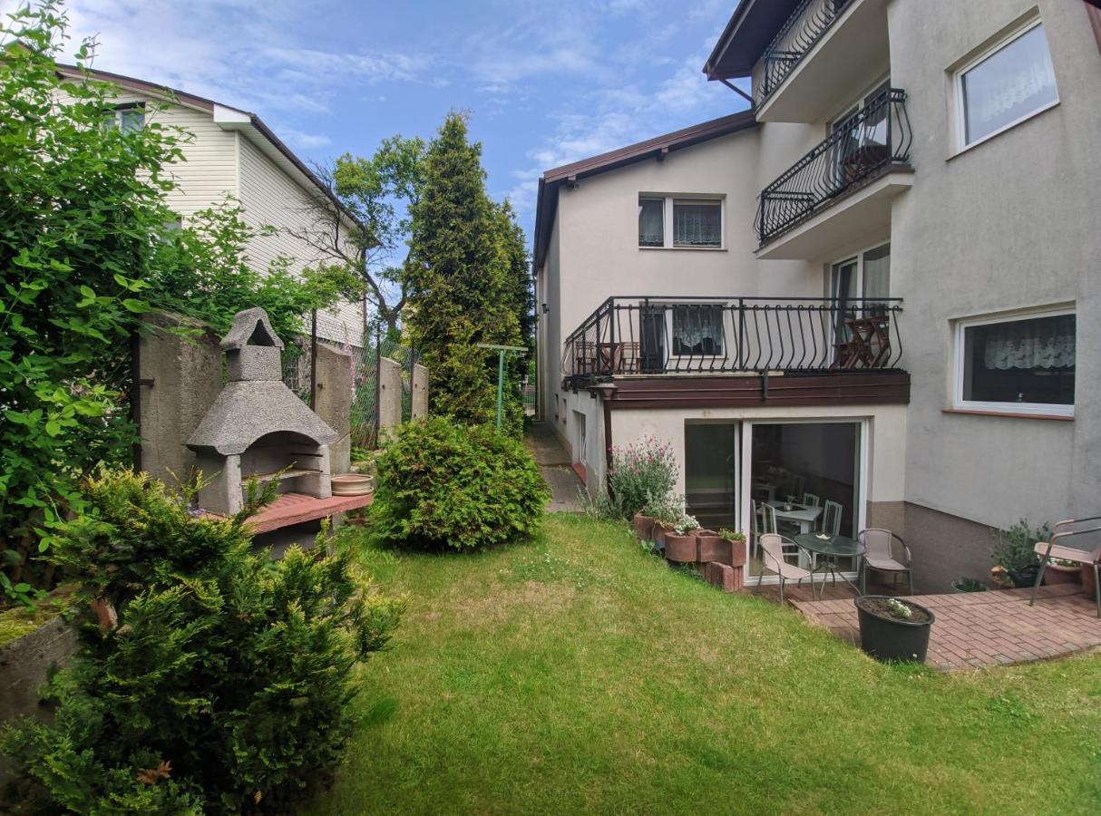 Dom Wczasowy Plomyk Wladyslawowo Exterior photo